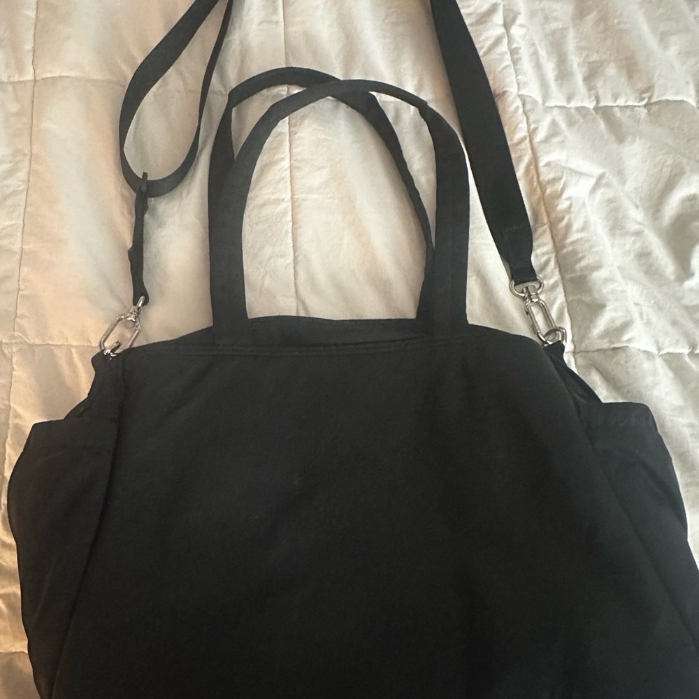 Lululemon New Parent Tote 20L - Picture 5 of 6